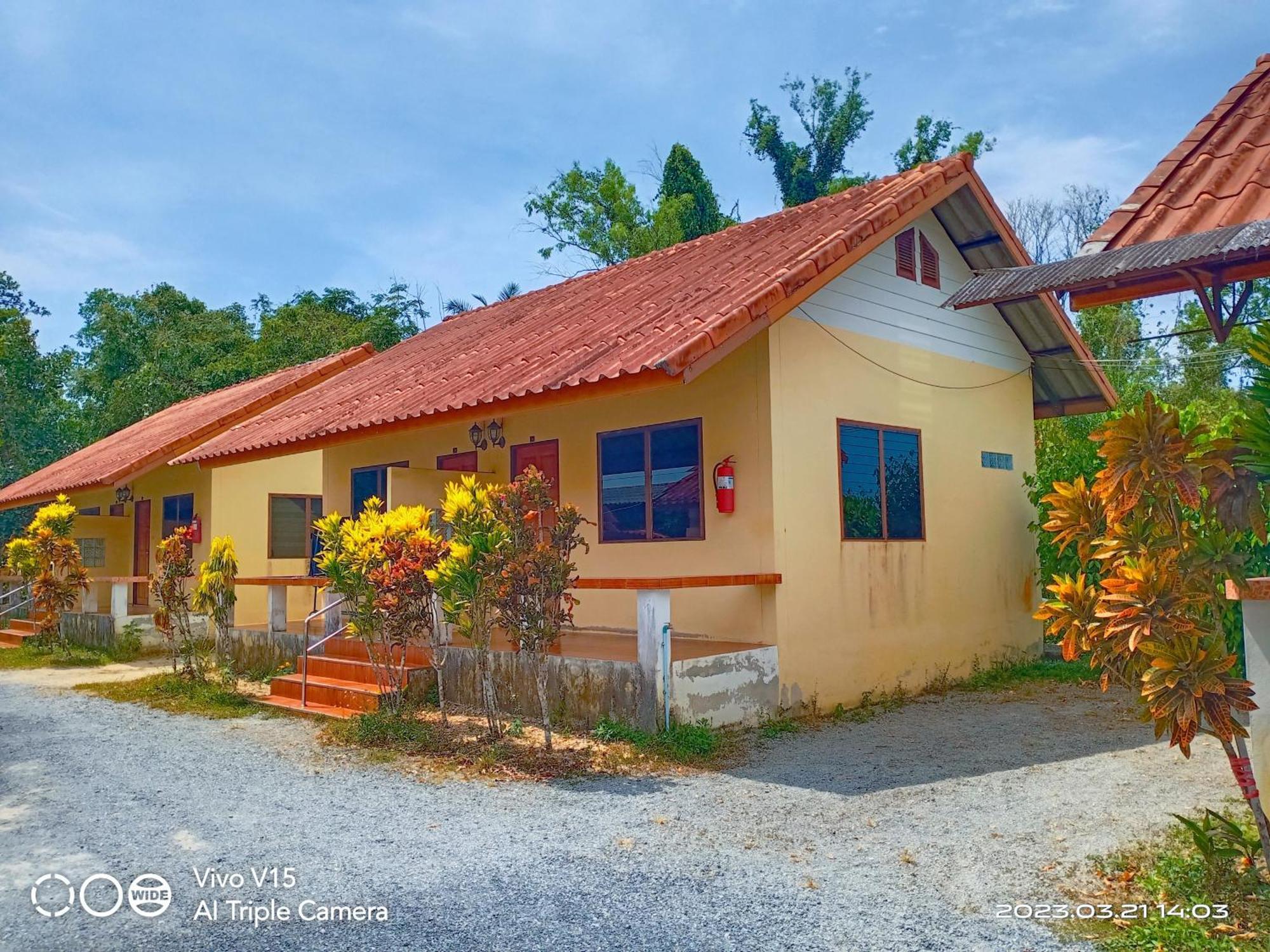 Happy Ville 1 Takuapa Exterior photo